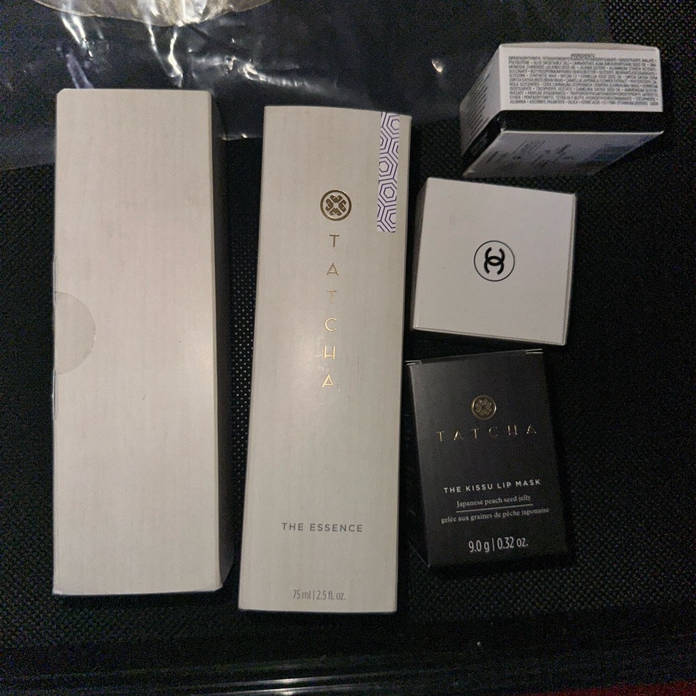 Bran new tatcha lip  and essence. 120  for bundle or will sell individually.